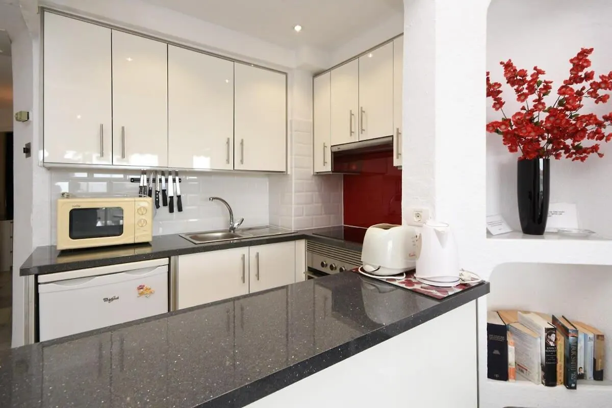 Club Atlantis 28 - One Bed Apartment Costa Adeje  Spain