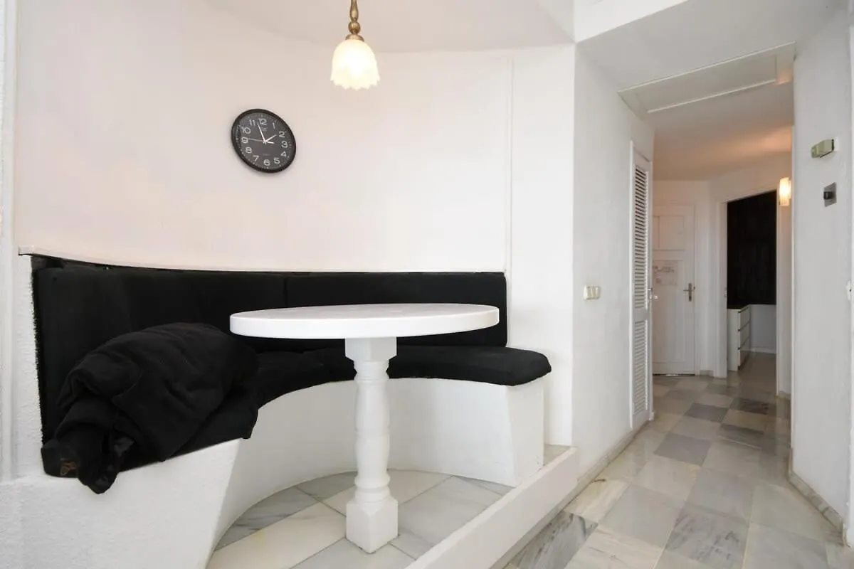 Club Atlantis 28 - One Bed Apartment Costa Adeje